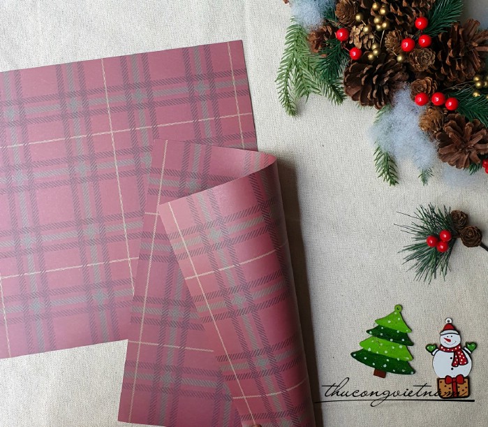 Giấy nền Giáng Sinh in hai mặt 30*30cm - M9