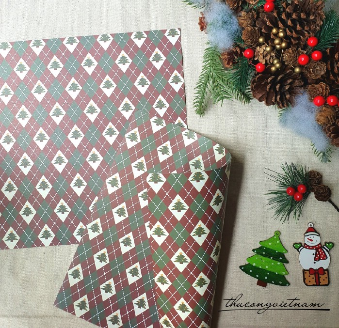 Giấy nền Giáng Sinh in hai mặt 30*30cm - M30