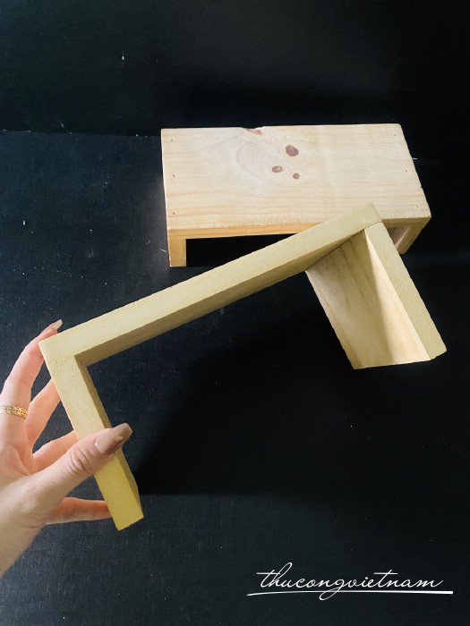 Ghế gỗ nhỏ 25*12*7cm