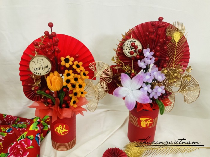 Chậu hoa kẽm nhung trang trí Tết tông tím