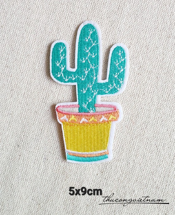 Miếng dán ủi Chậu xương rồng 5x9cm