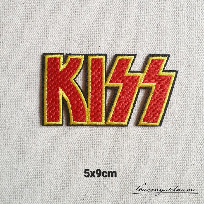 Miếng dán ủi Chữ Kiss 5x9cm