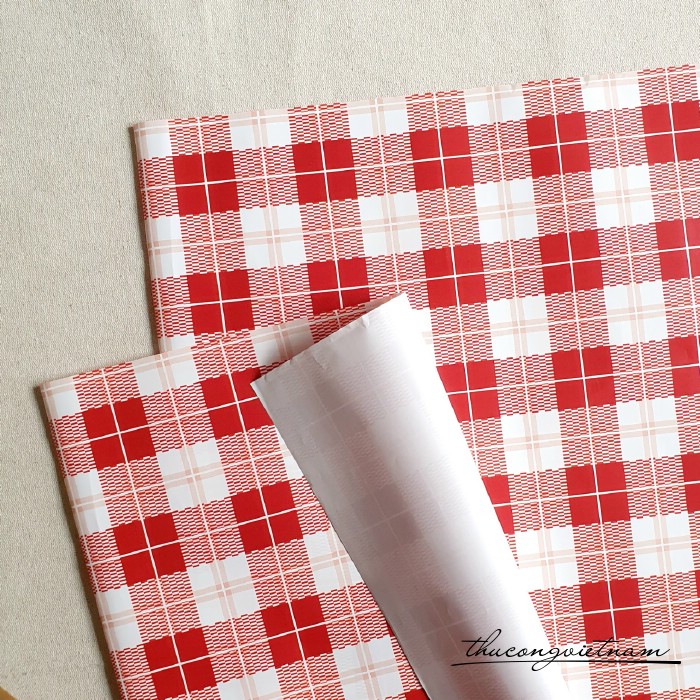 Giấy gói quà lụa (50*70cm) - C78
