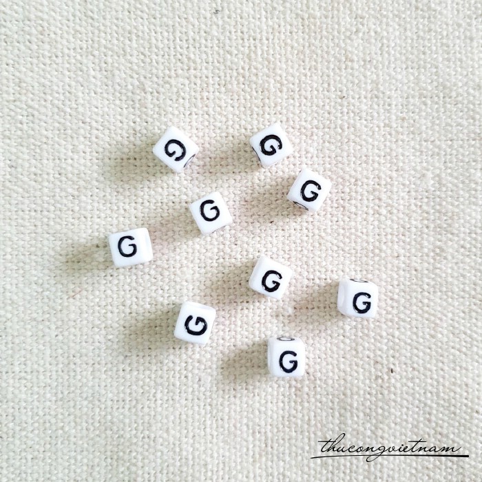 Chữ nhựa 7*7mm (20 chữ) - Chữ G