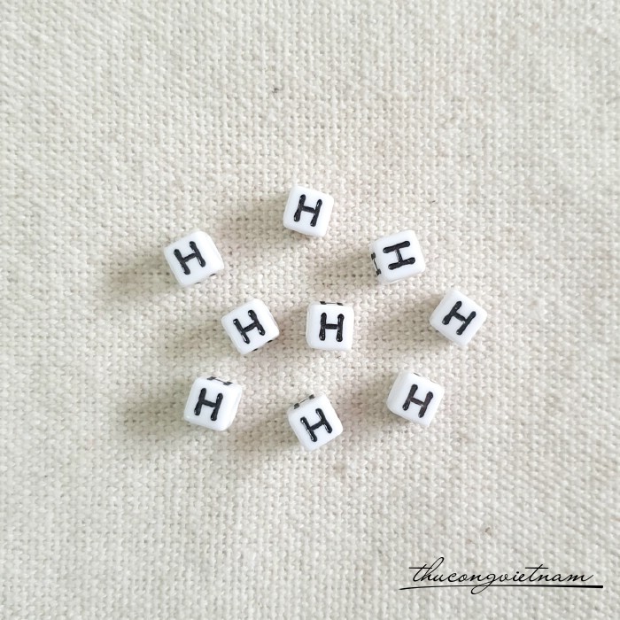 Chữ nhựa 7*7mm (20 chữ) - Chữ H