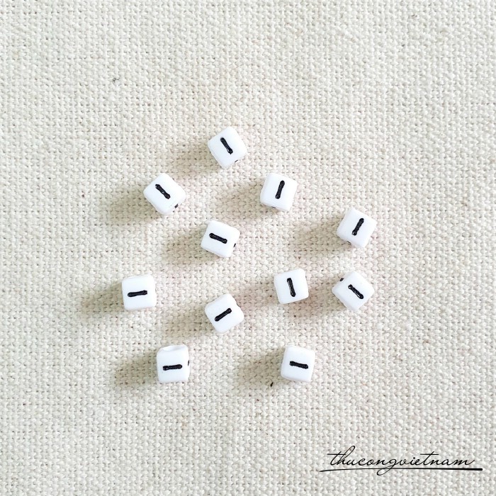 Chữ nhựa 7*7mm (20 chữ) - Chữ I