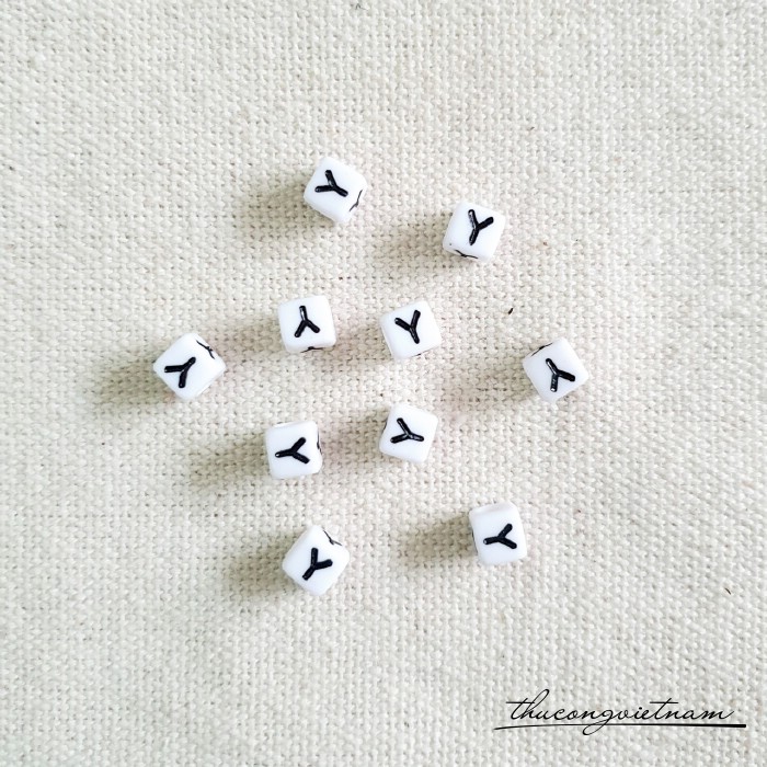 Chữ nhựa 7*7mm (20 chữ) - Chữ Y