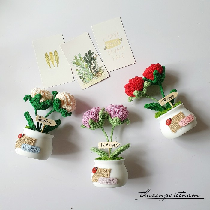 Chậu hoa hồng len (15-17cm)