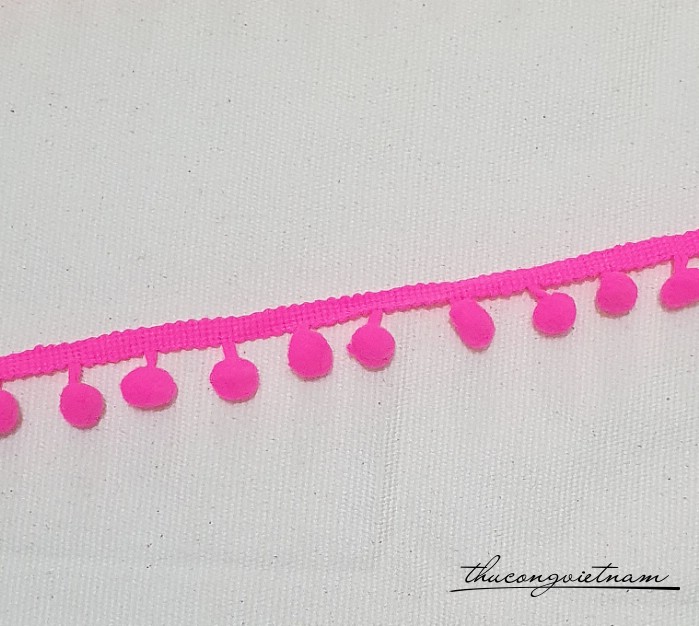 Dây ren viền pompom màu hồng