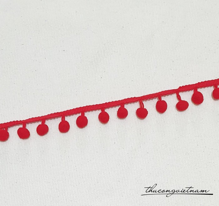 Dây ren viền pompom màu đỏ