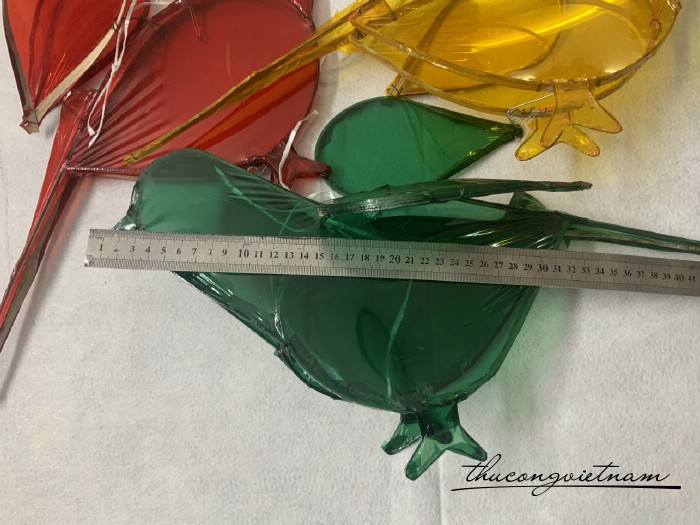 Lồng đèn giấy kiếng trơn hình chim (30-40cm)