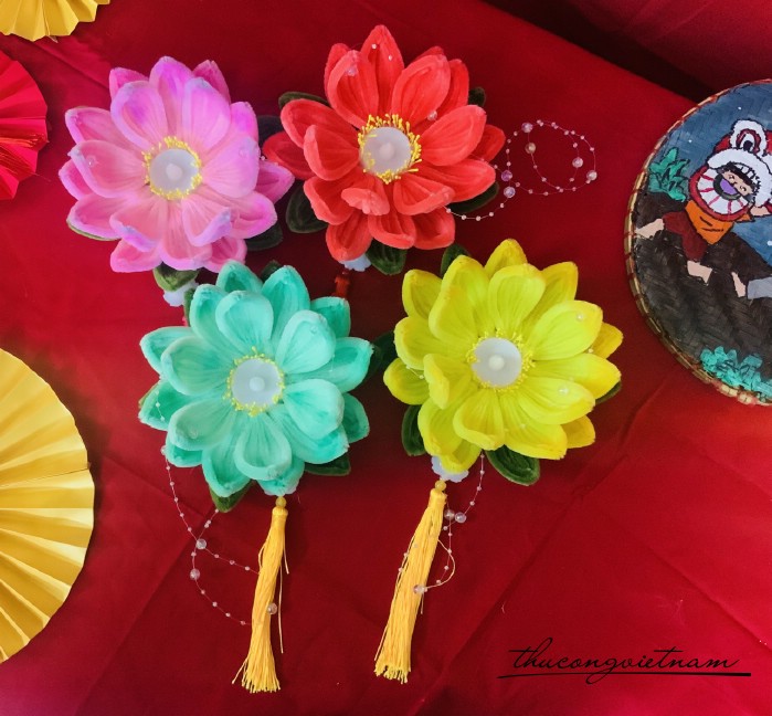 Lồng đèn kẽm nhung hoa sen (18-20cm)