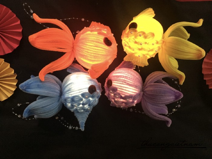 Lồng đèn kẽm nhung cá chép (20-22cm)