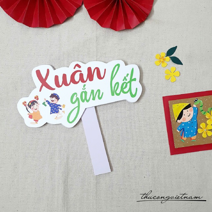 Hashtag cầm tay Tết 