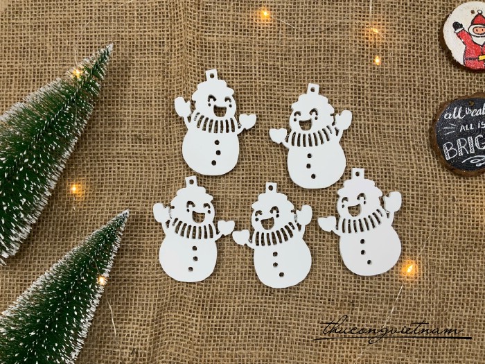 Foam trơn trang trí, họa tiết cắt sẵn - Người tuyết 