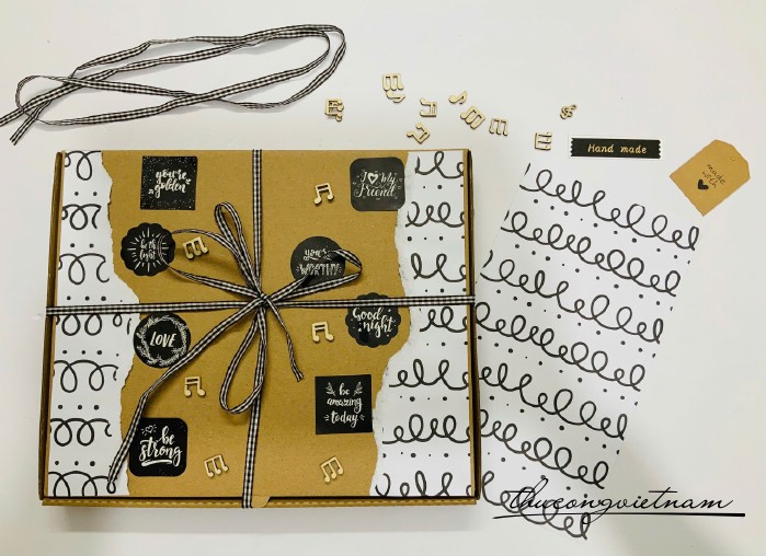 Hộp Giấy Kraft Nắp Gài Handmade (30*25*3cm)
