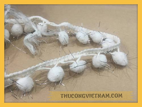 Dây len bông bi gắn kim tuyến