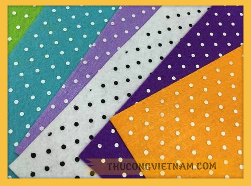 Vải nỉ họa tiết chấm bi