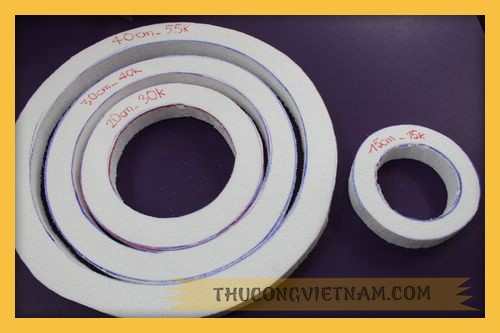 Mút xốp trắng hình vòng tròn rỗng (Không có bo viền)