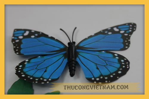 Giấy trang trí hình bướm to