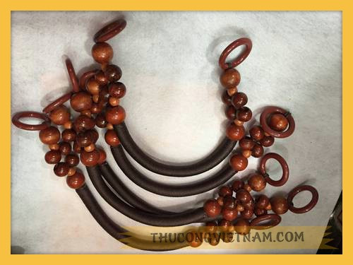 Quai gỗ túi xách thắt bằng hạt QG07