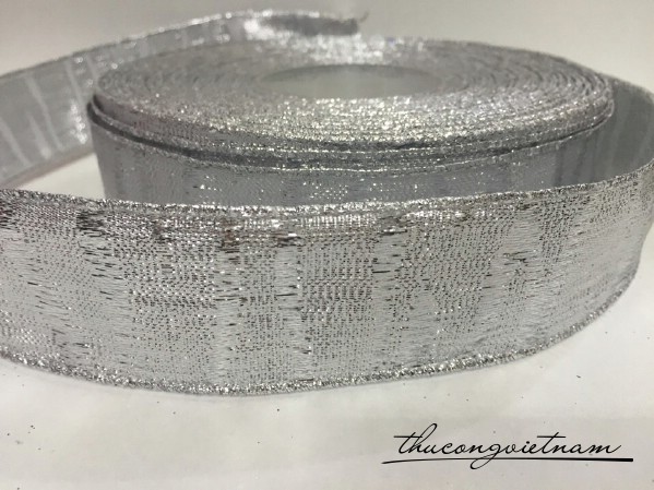 Ruy băng kim tuyến bạc vằn