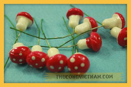 Nấm đỏ làm trang sức, làm hoa
