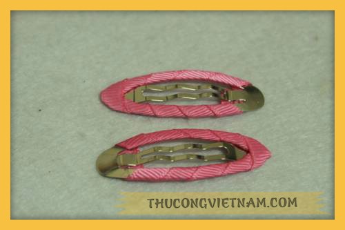 Sườn kẹp tóc quấn dây màu hồng sẫm