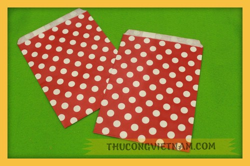 Túi giấy chấm bi TGCB-01