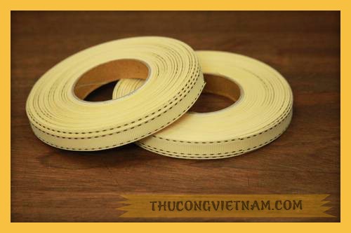 RBG 6 Ruy băng gân viền chỉ kem