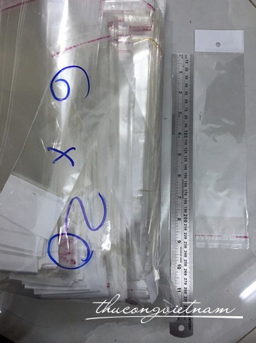 Bao nilon có keo dán và đồ treo 6x20 cm