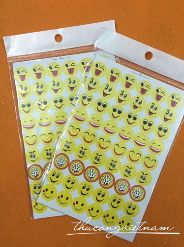 Sticker mặt cười 9 kiểu 1.5cm