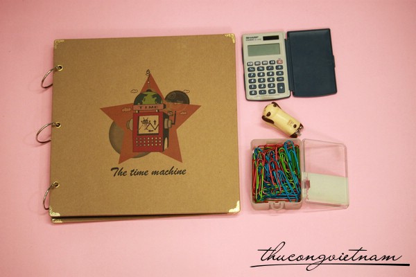 Album scrapbook vintage bìa The time machine