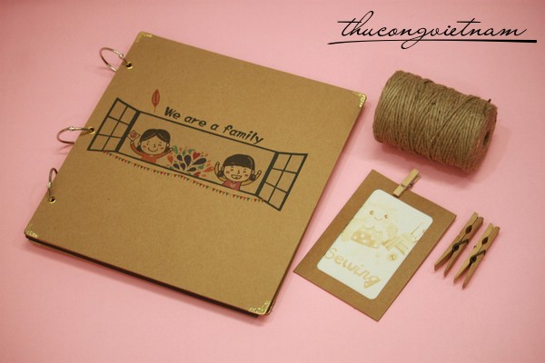 Album scrapbook vintage bìa We are a family