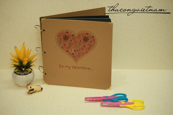 Album scrapbook vintage bìa Be my valentine...
