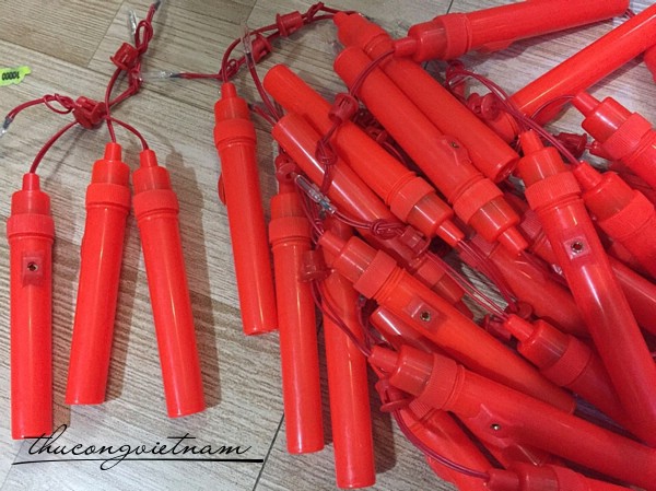 Tay cầm lồng đèn pin