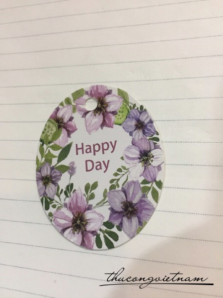 Tag Happy Day hoa tím 5x6cm 2 cái