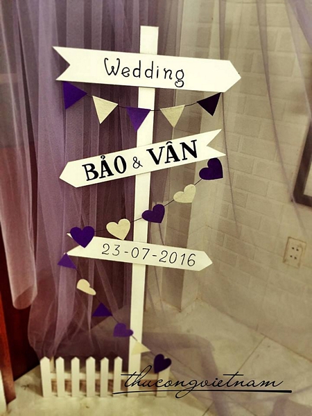 Cây bảng hiệu đám cưới