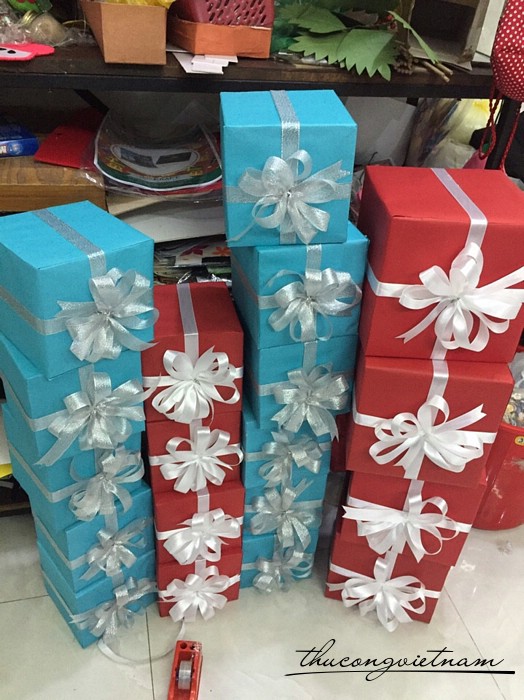 Hộp quà giả trang trí 20x20x20cm