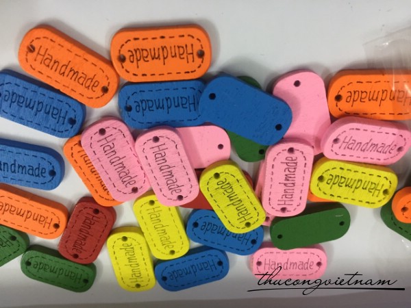 Miếng gỗ xỏ ngang thân woodtag