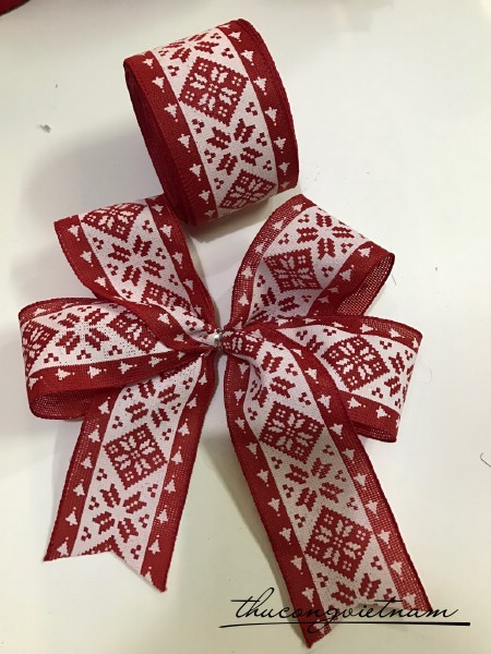 Nơ ruy băng bố đỏ-trắng Noel