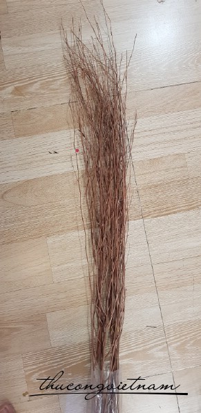 Cành củi khô màu nâu