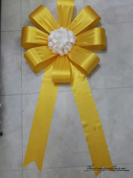 Nơ xe hơi  màu vàng 80cm