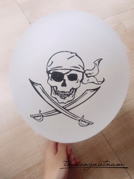 Bong bóng Halloween màu trắng