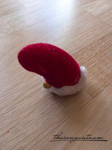 Nón ông già Noel màu đỏ