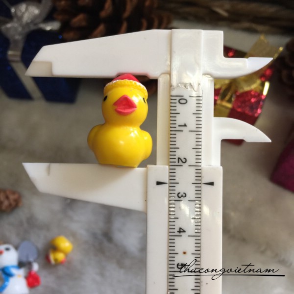 Mô hình vịt đội nón ông già noel 2.5 cm