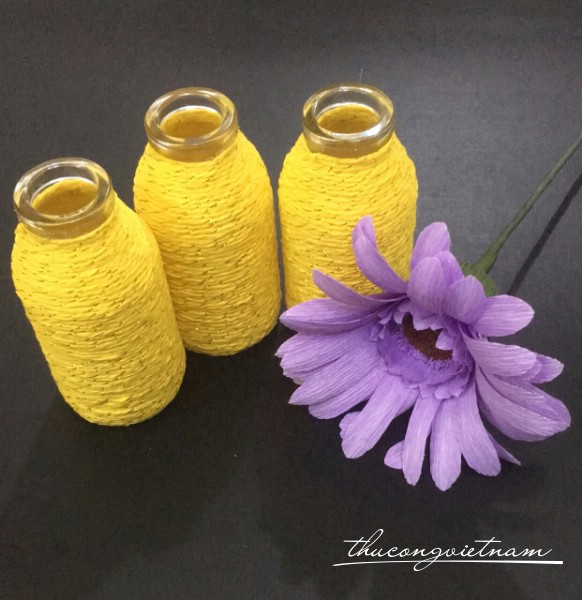 Lọ thủy tinh 11cm quấn dây giấy màu vàng