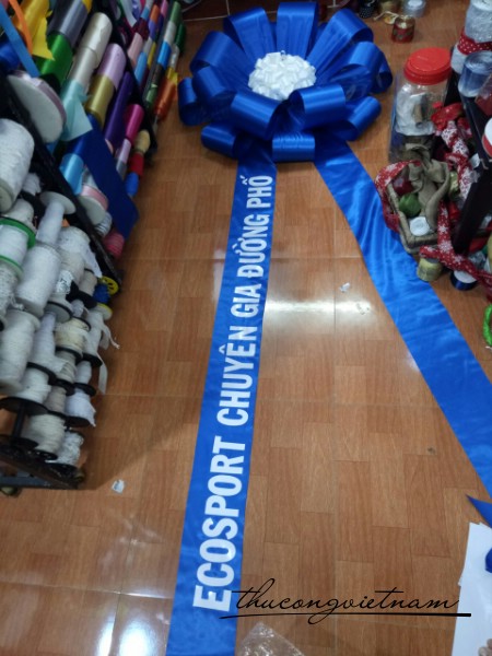 Nơ xe hơi mẫu 13
