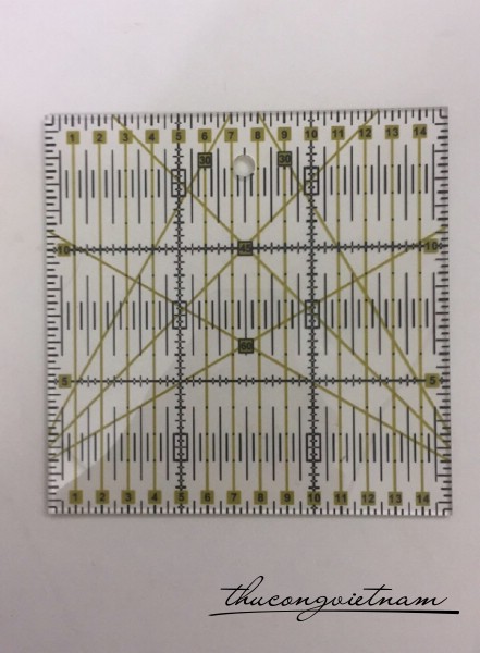 Thước quilt cắt vải hình vuông 15x15cmx3ly