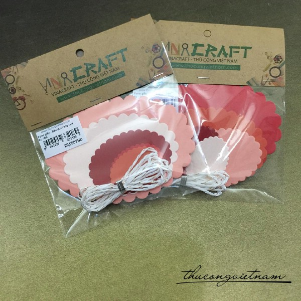 Bộ tag giấy oval răng cưa màu đỏ